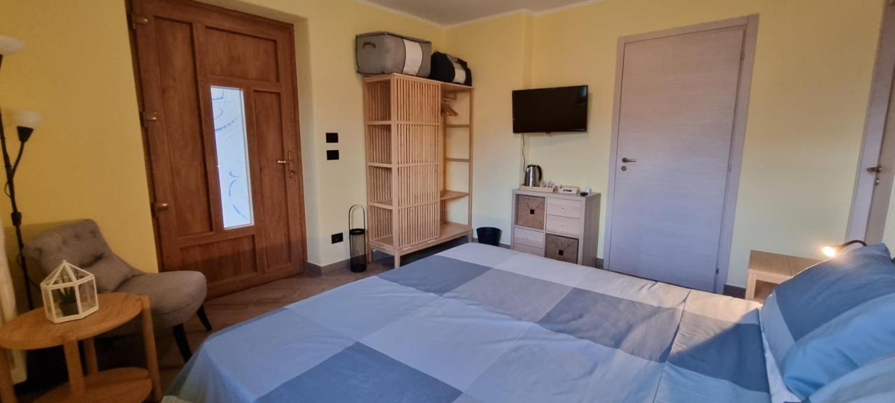Bed and Breakfast Lo Noyer Et Les Roses Saint Nicolas Exteriér fotografie