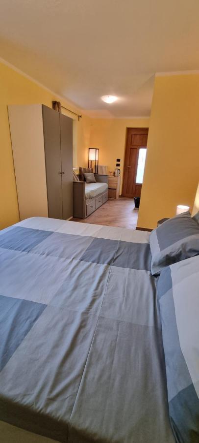 Bed and Breakfast Lo Noyer Et Les Roses Saint Nicolas Exteriér fotografie